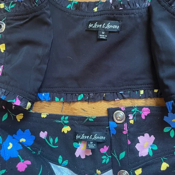NWOT For Love & Lemons Cottagecore Black Floral Denim Button Up Short Set Size M - Picture 5 of 7